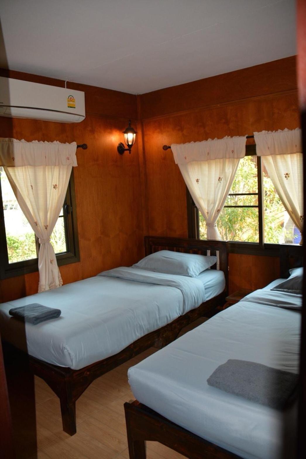 Cozy Stay In Old Town Чиангмай Екстериор снимка