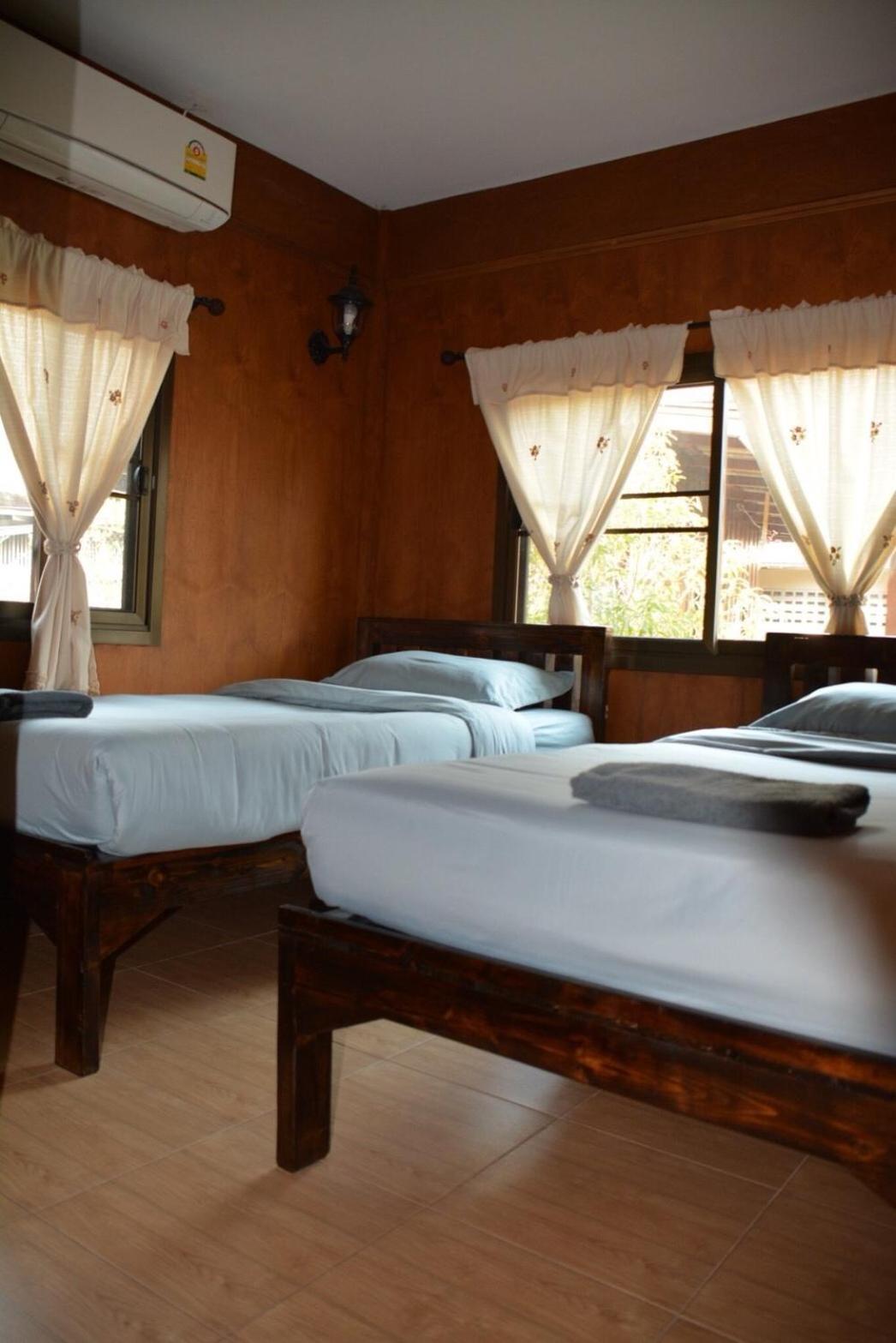Cozy Stay In Old Town Чиангмай Екстериор снимка