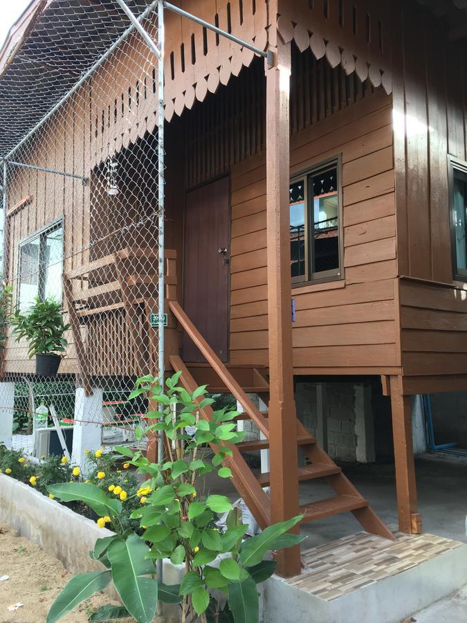 Cozy Stay In Old Town Чиангмай Екстериор снимка