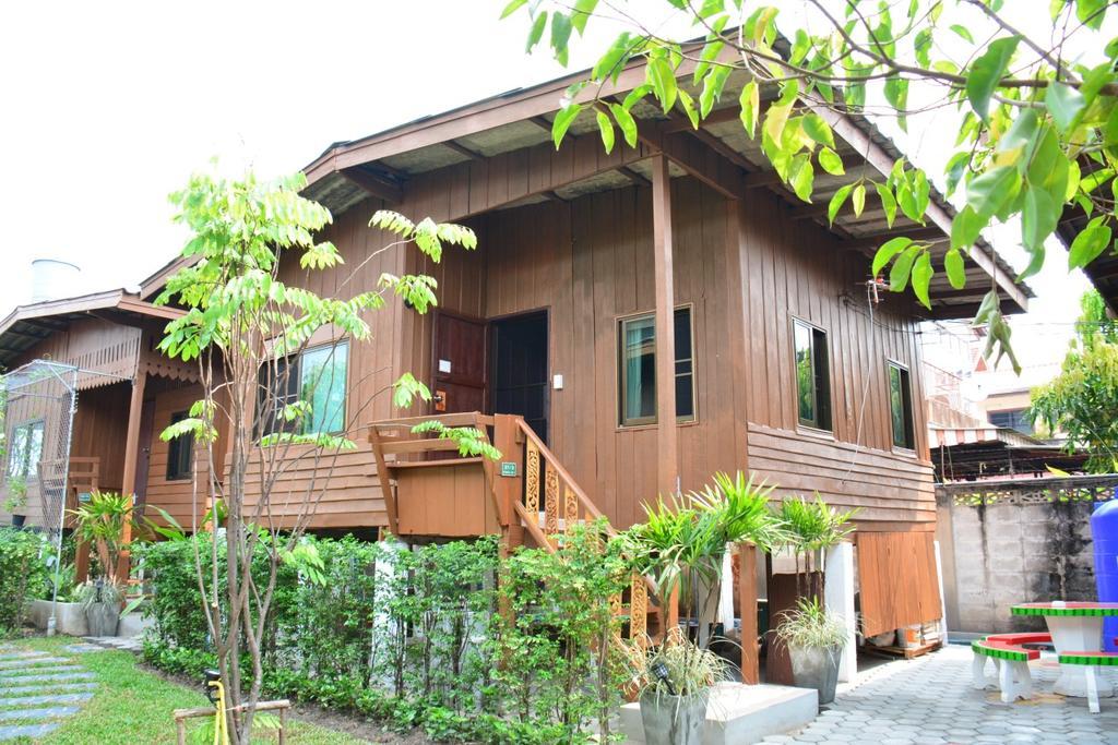 Cozy Stay In Old Town Чиангмай Екстериор снимка
