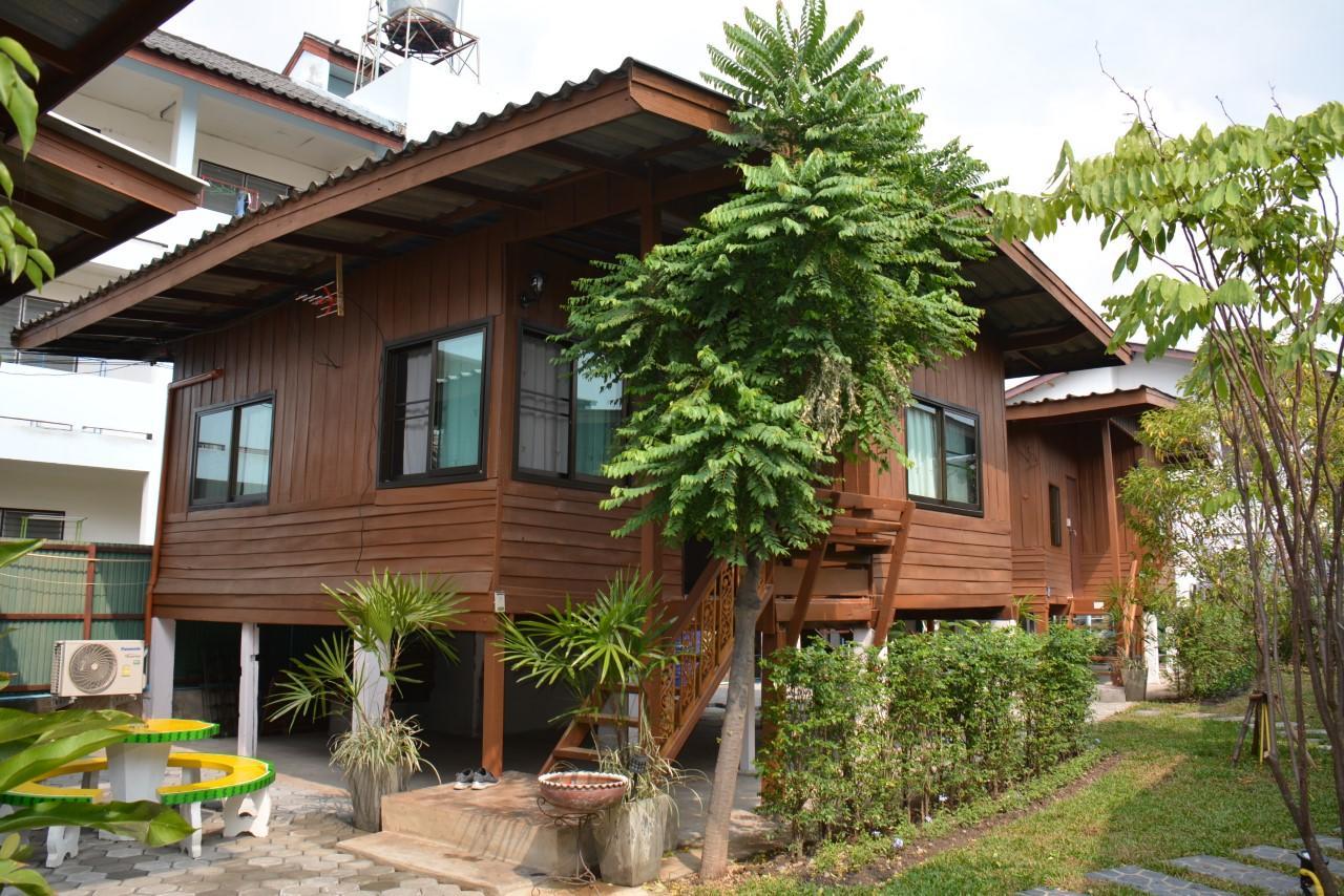 Cozy Stay In Old Town Чиангмай Екстериор снимка